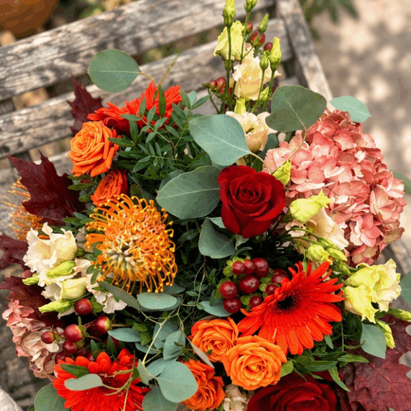 Ramo de flores de otoño Autumn Romance con rosas y gerberas. Envío de flores a domicilio en 24 horas.