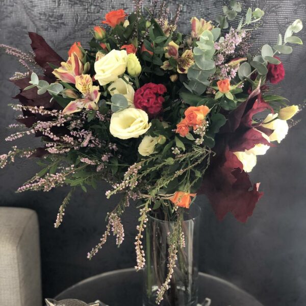 Regalar Ramo De Flores Con Celosia, Alstromelia, Rosa Pitmini Naranja, Lisianthus, Brezo, Hojas De Roble - Originalflor