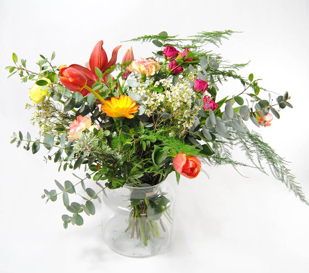 envio de flores con lilium rojo, gerbera, clavel, renaculo, tulipa, ramificada, flor de cera, romero - Originalflor